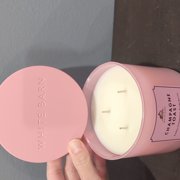 Champagne Toast Candle - Picture 3 of 3